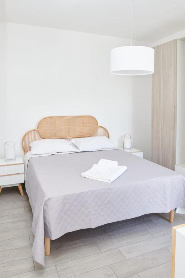Salinelle Rooms Lascari Εξωτερικό φωτογραφία